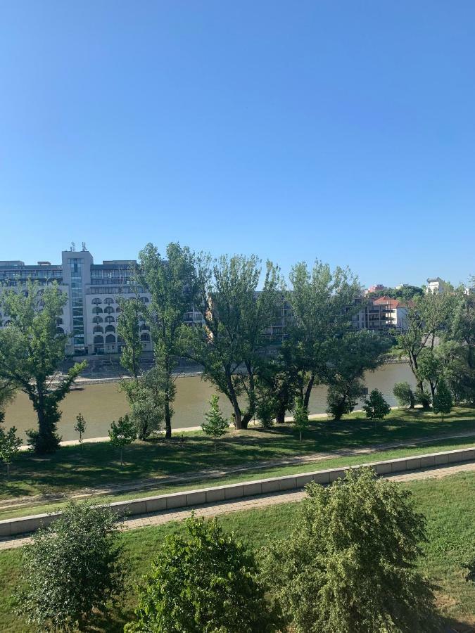 Gem In Gyor - Free Parking Apartment Exterior photo